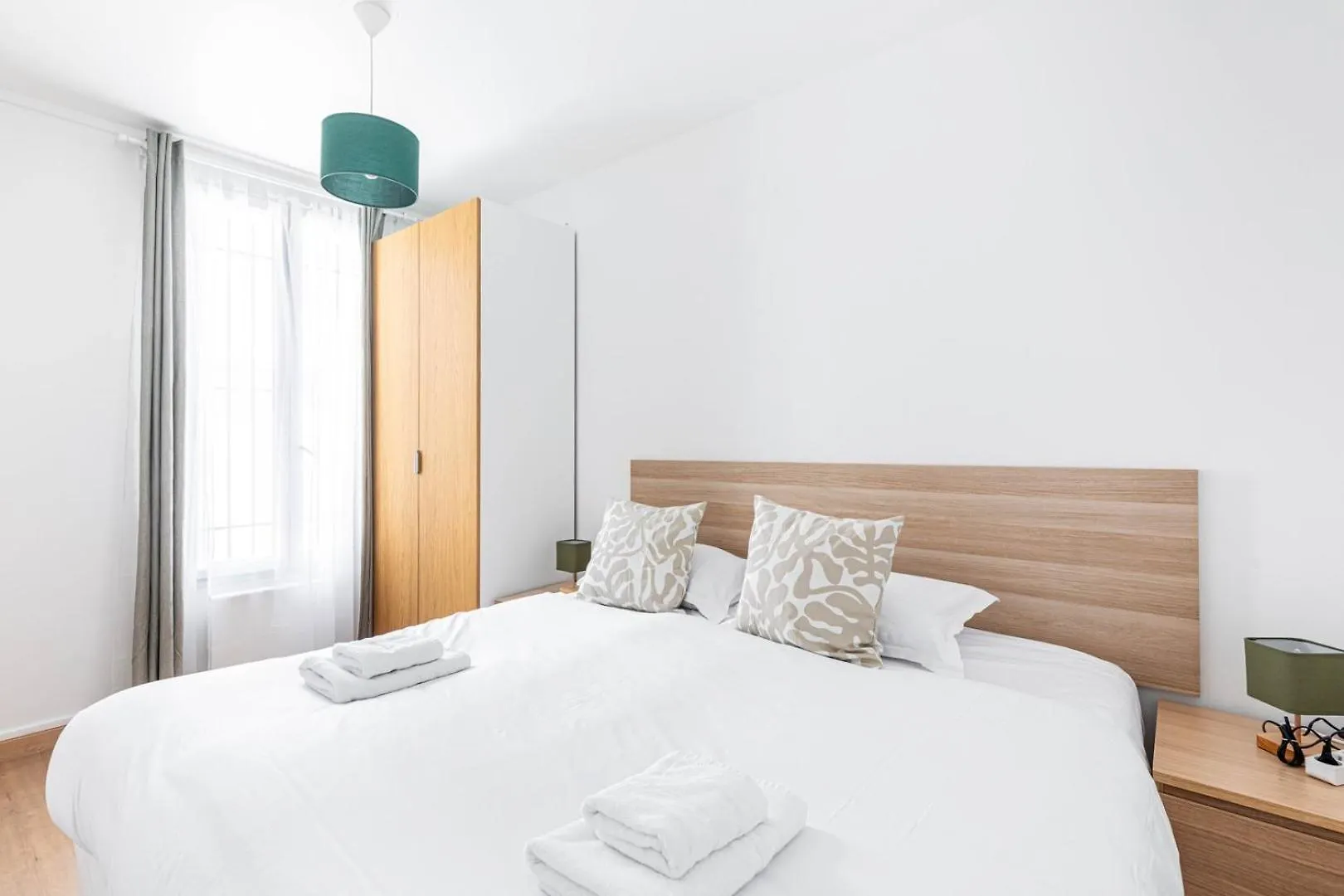 Guestready - Stylish Escape In Folie-Mericourt Paris Lägenhet