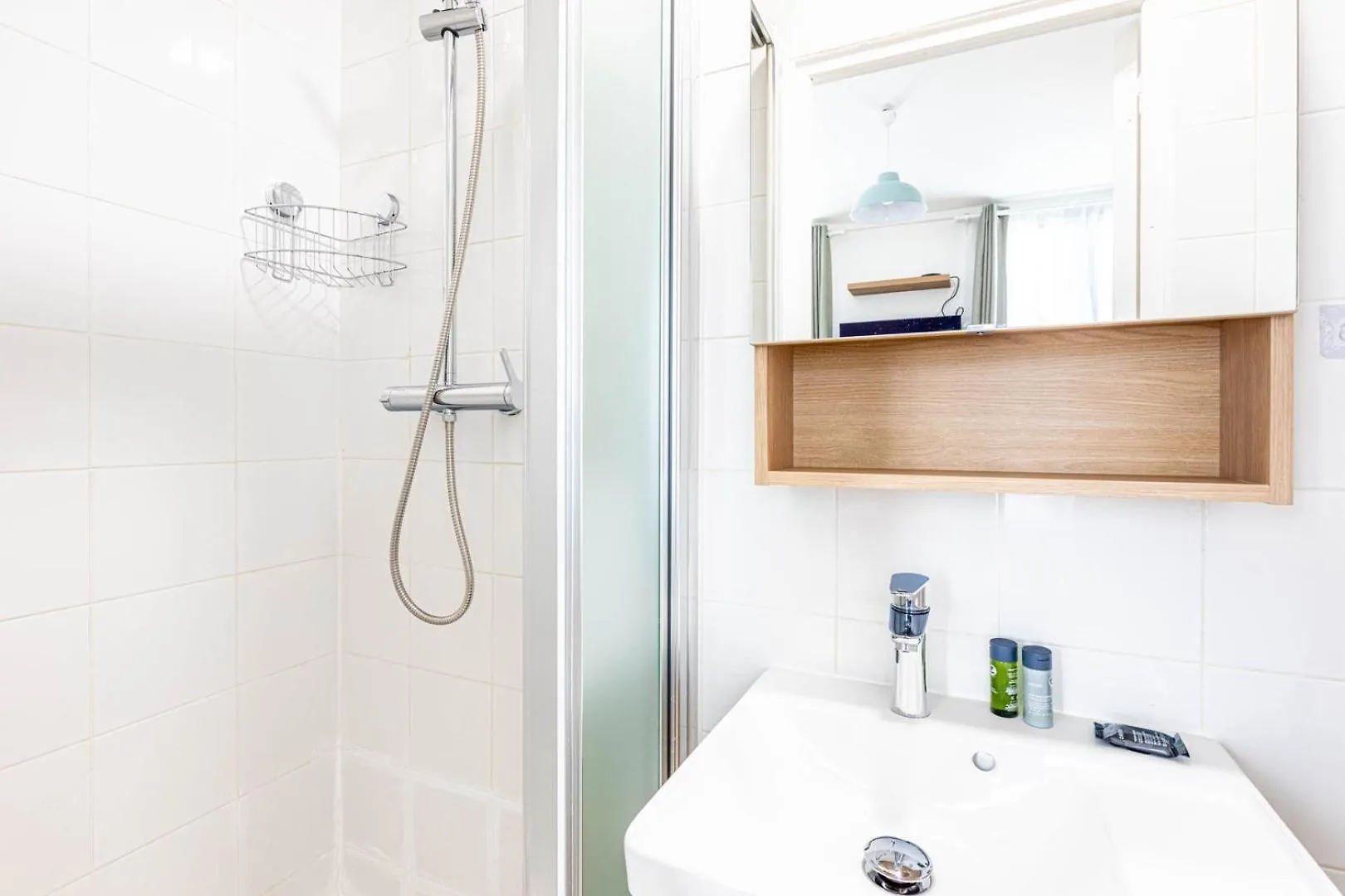 Guestready - Stylish Escape In Folie-Mericourt Paris
